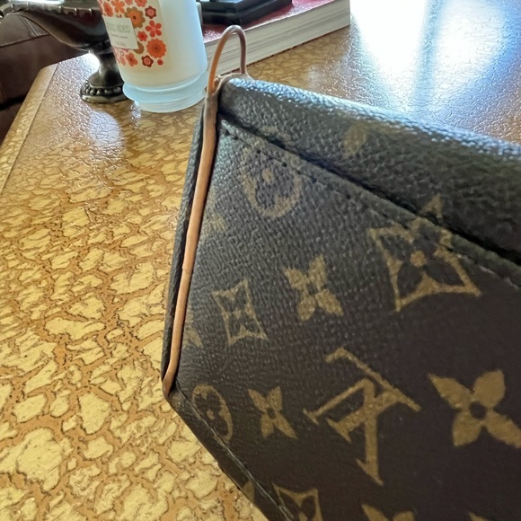 Authentic Louis Vuitton Satchel - Picture 15 of 16